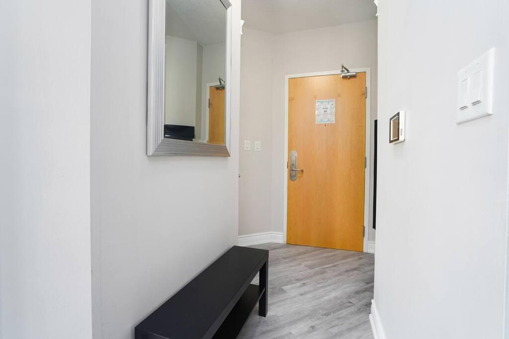 1504 Brand New Best Location 1Br Den With Amazing View Toronto Exterior foto