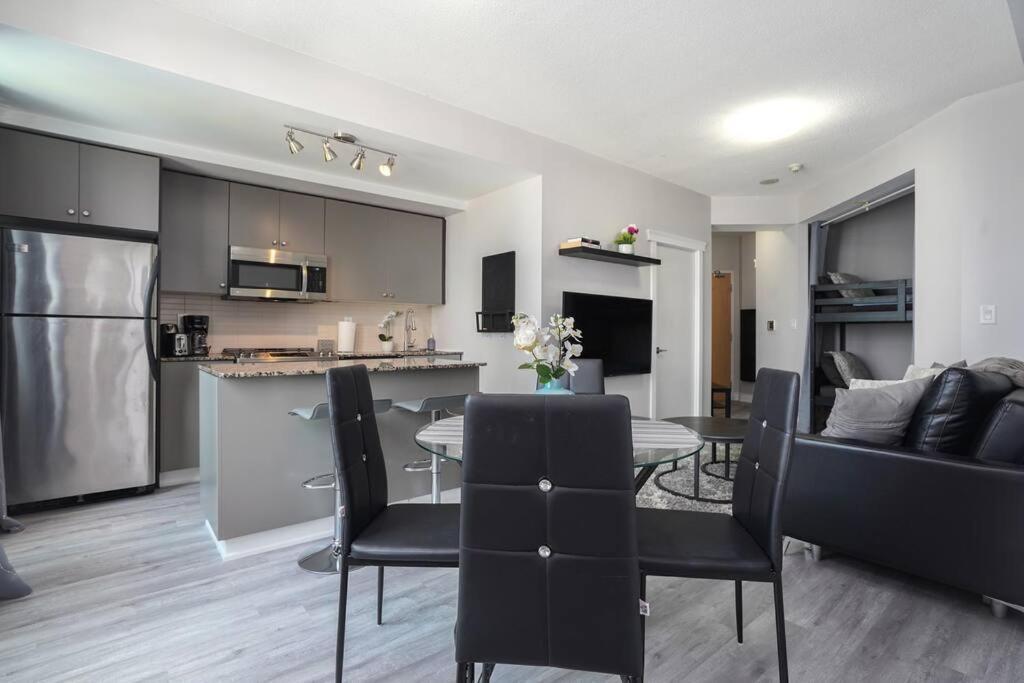 1504 Brand New Best Location 1Br Den With Amazing View Toronto Exterior foto